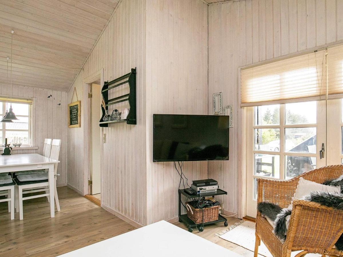 6 Person Holiday Home In Blokhus Exteriör bild