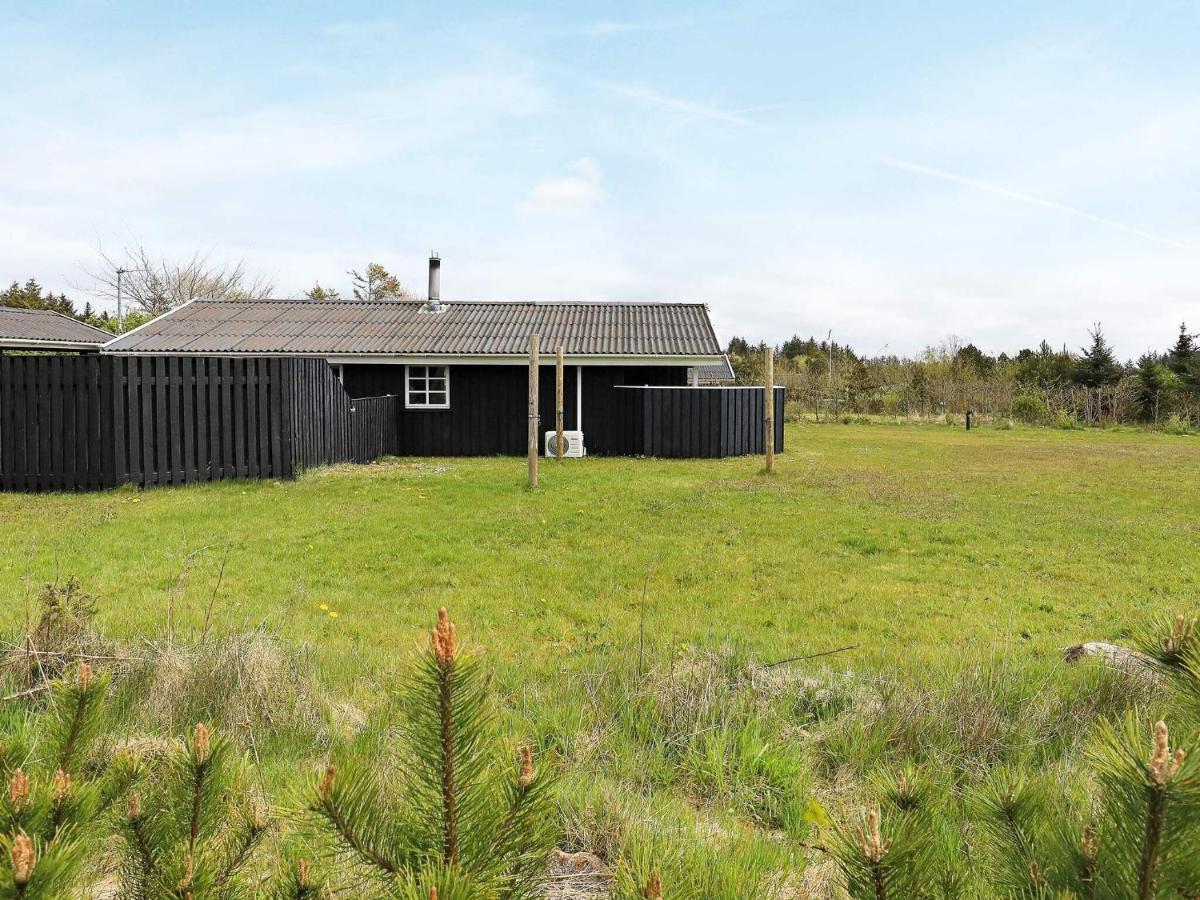 6 Person Holiday Home In Blokhus Exteriör bild